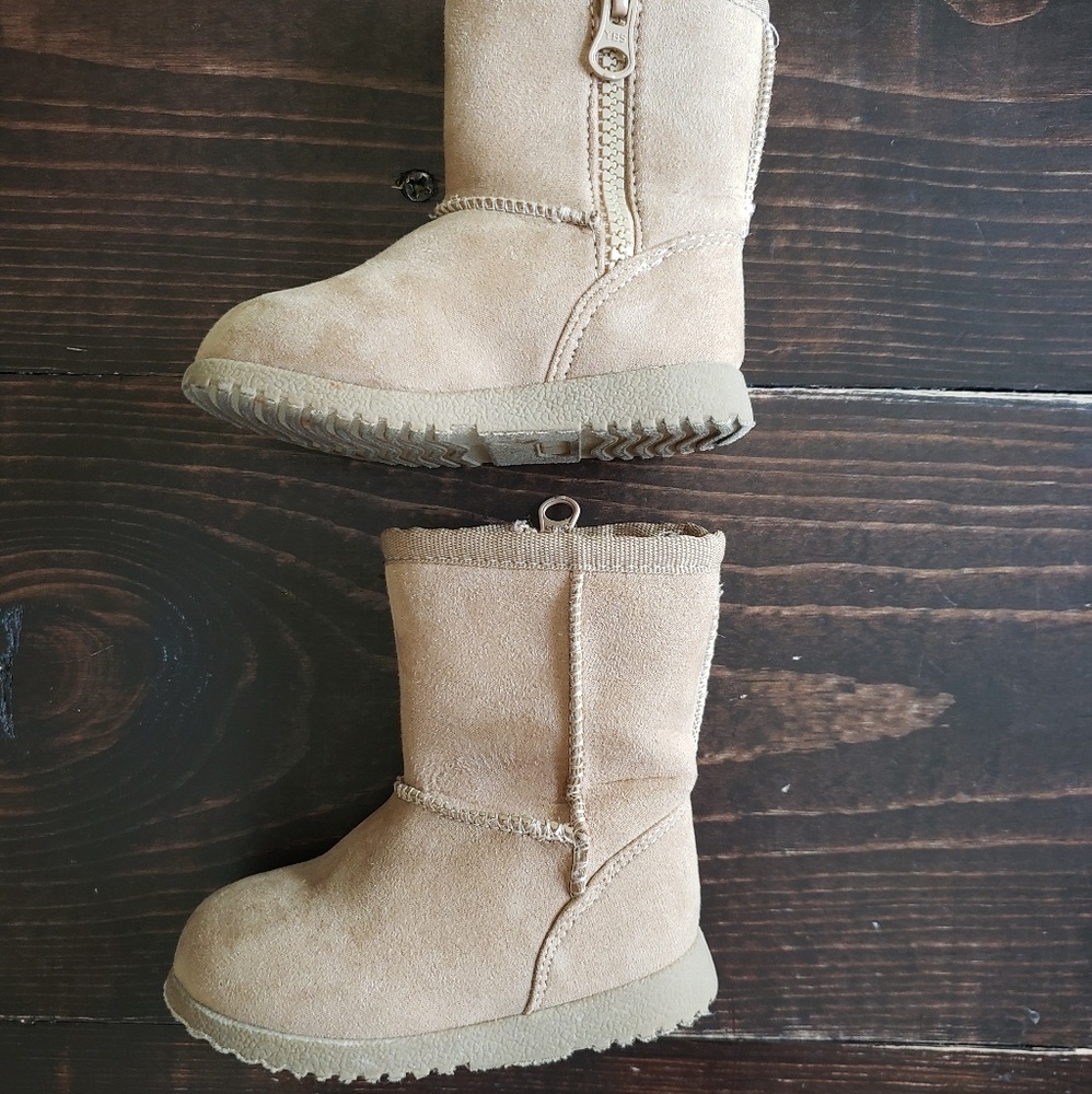 Toddler Fur Lined Tan Suede Boots